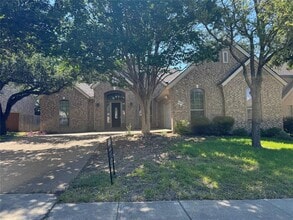 Building Photo - 1220 Pine Forest Cir