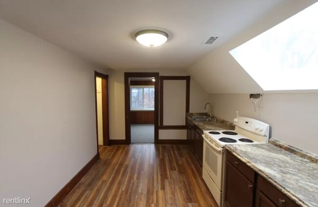 Building Photo - 2 br, 1 bath Duplex - 1218 W Huron St Unit 1