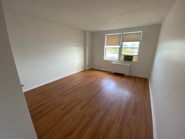 Foto del edificio - 510 Deal Lake Dr