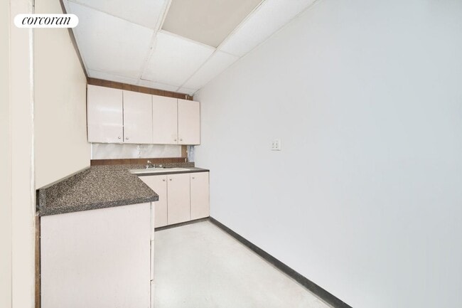 Building Photo - 2148A Fulton St