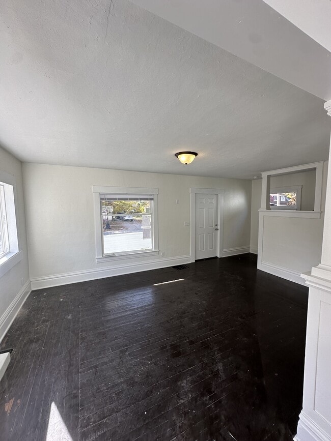 Photo - 1023 Bement St House