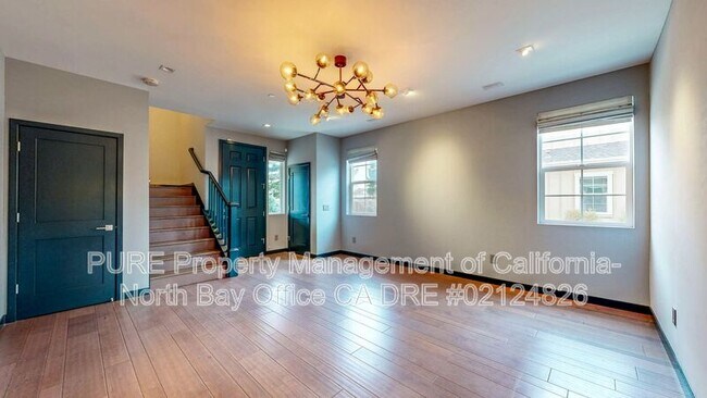 Building Photo - 2676 Pern Pl