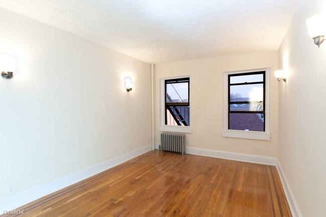 Building Photo - 9520 222nd St