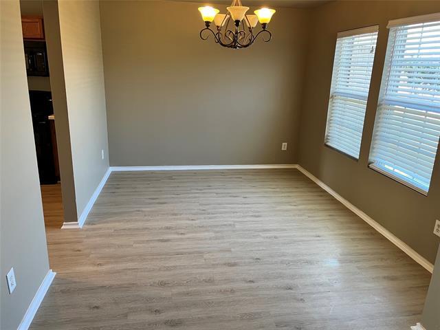 Building Photo - 10632 Park City tr