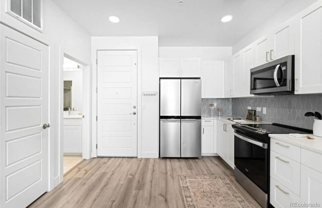 Building Photo - 2851 W 52nd Ave