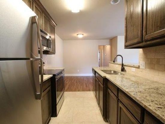 Foto del edificio - 8112 Tanner Ave