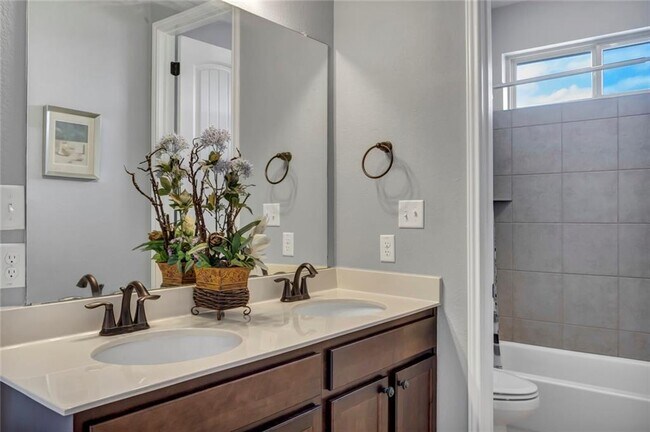 Building Photo - 1400 Little Elm Trl