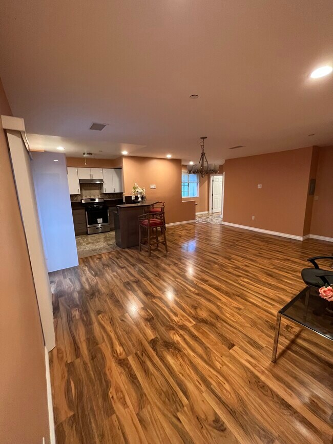 Foto del edificio - 20227 Lorenzana Dr