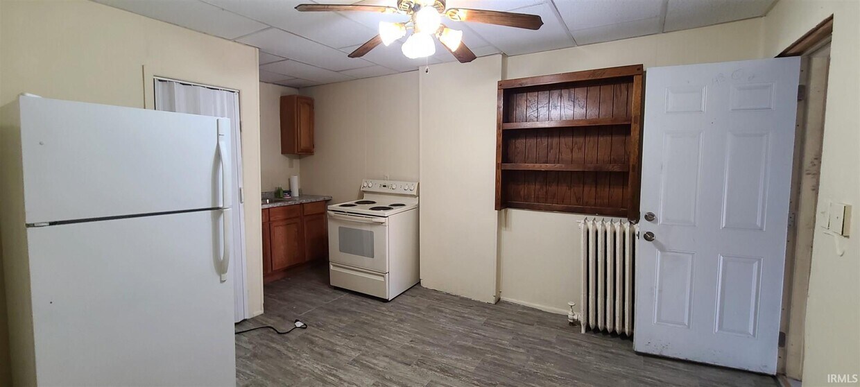 Primary Photo - 416 S 5th St