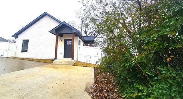 Building Photo - 3817 Yellowstone Pl