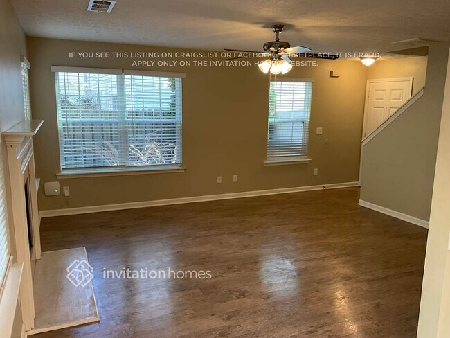 Foto del edificio - 208 Osmanthus Way