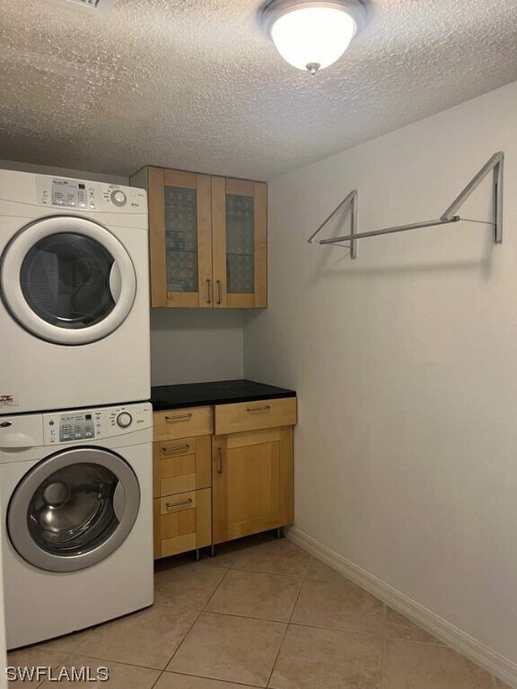 Building Photo - 600 Squire Cir