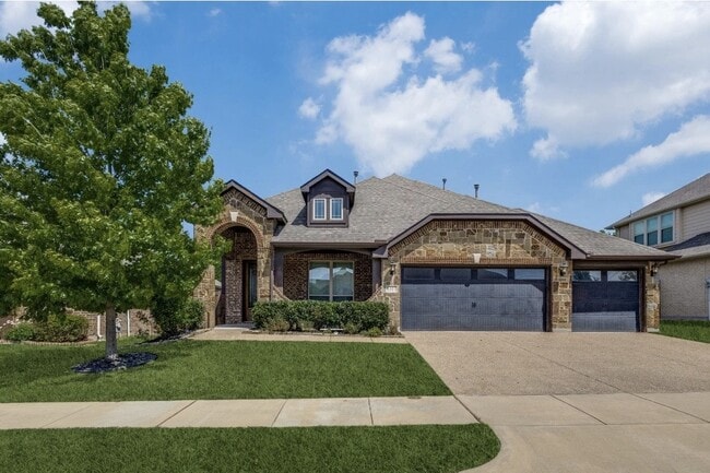 Building Photo - 3317 Creekhaven Dr