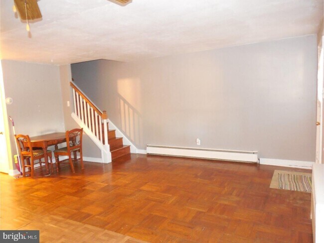 Building Photo - 1163 Callowhill St