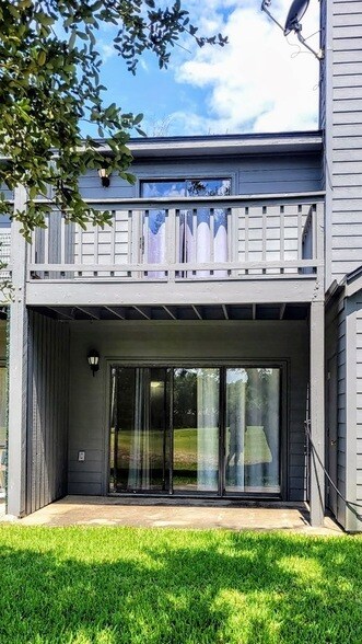 Foto del edificio - 210 Oak Bay Dr