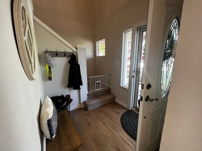 Foto del edificio - 3 Bedroom DuPont Home for Rent with A/C