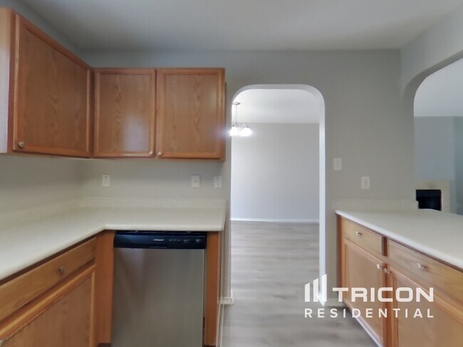Foto del edificio - 5926 Ironmill Creek