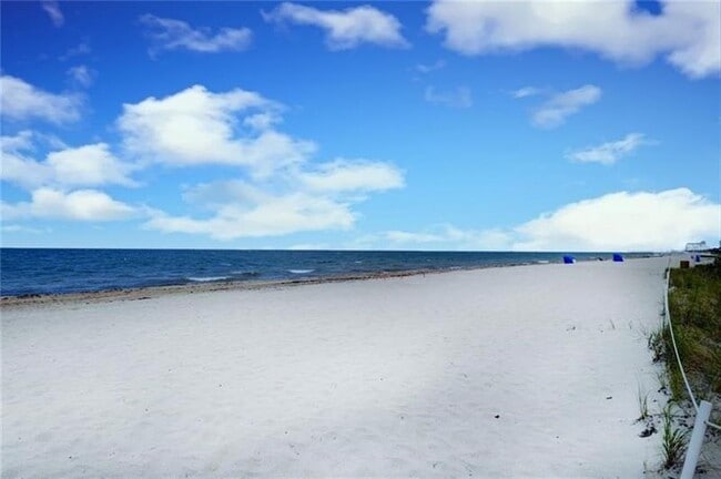 Foto del edificio - 1461 S Ocean Blvd