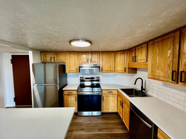 Interior Photo - 200 West Apartments