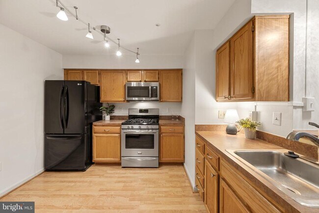 Foto del edificio - 6111 Wigmore Ln