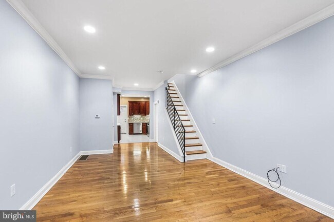 Foto del edificio - Finished Basement, 2.5 baths and Central Air!