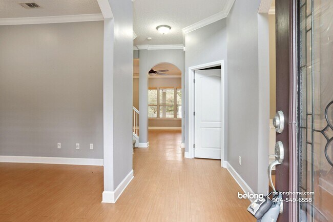 Building Photo - 85053 Sagaponack Dr