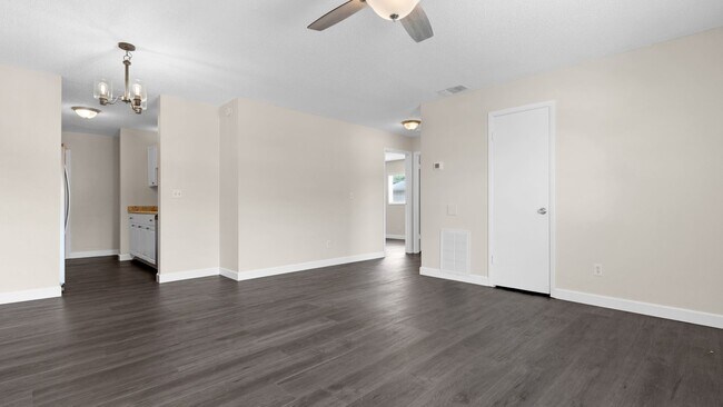 Foto del edificio - Coastal Chic: Newly Renovated 2 Bed, 2 Bat...