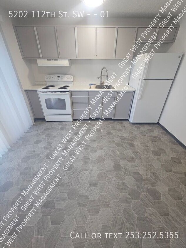 Foto principal - 5202 112th St SW