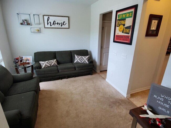 Foto del edificio - 181 Old Towne Way  5