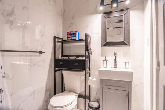 Foto del edificio - 9096 Dubois Blvd