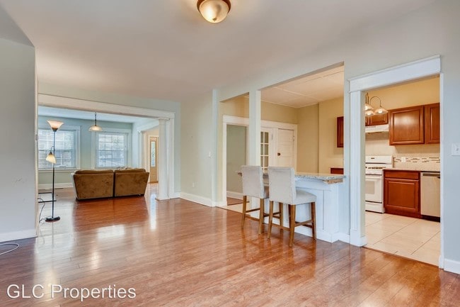 Building Photo - 4 br, 2.5 bath House - 3610 Greenmount Ave