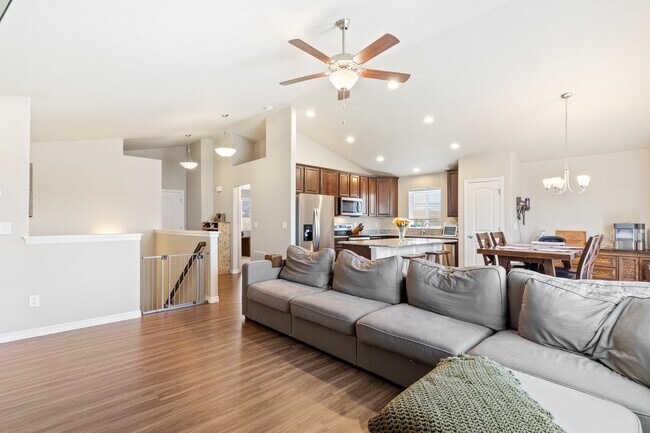 Building Photo - 6890 Yocona Dr