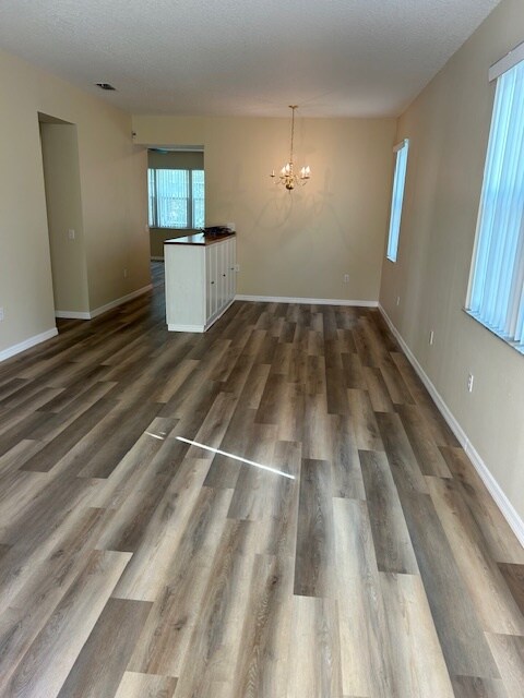 Building Photo - Renovated 3 Bedroom 2 Bath Family Home