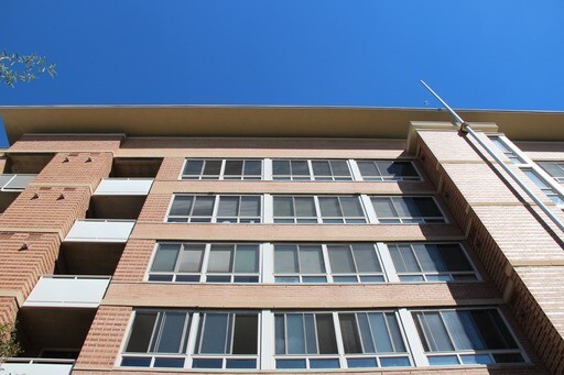 Photo - Spacious Studio w/ Parking Included! House