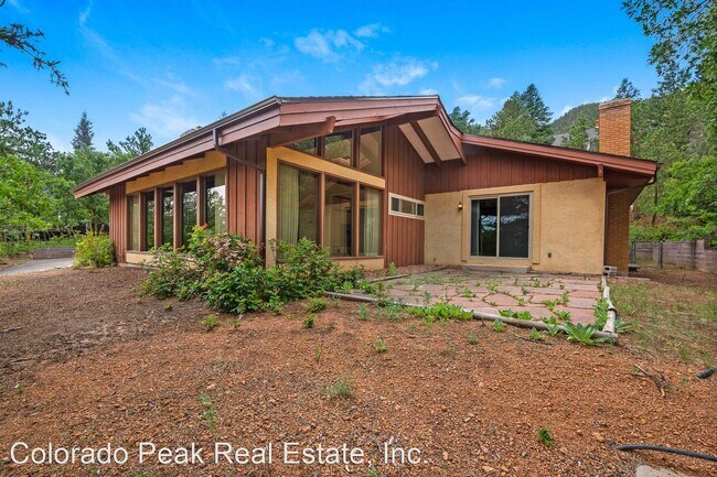 Building Photo - 3 br, 3 bath House - 32 Upland Rd