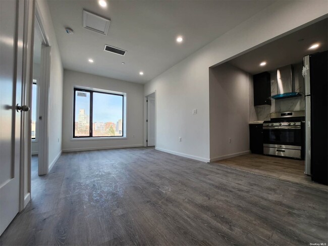 Foto del edificio - 42-8 Bowne St