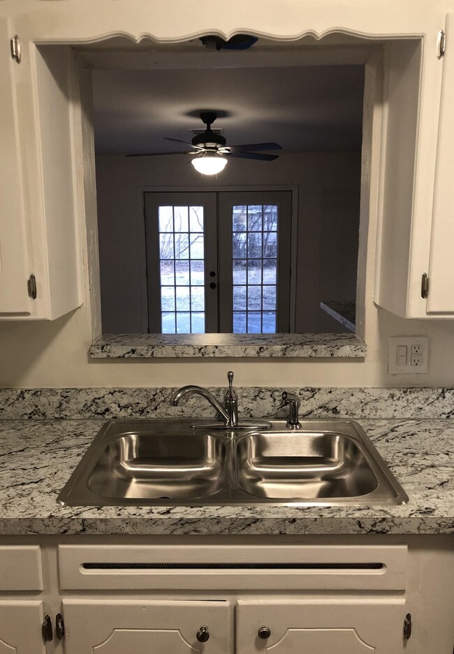 Photo - 841 Butler St House