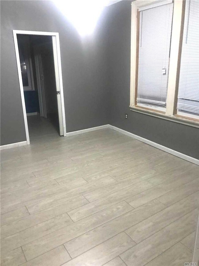 Foto del edificio - 521 Drew St