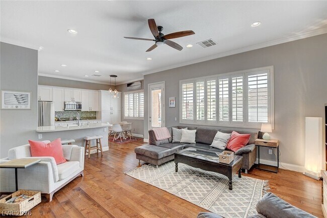 Foto del edificio - 10553 Linderhof Ave