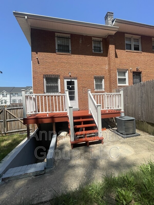 Foto del edificio - 821 Maury Ave