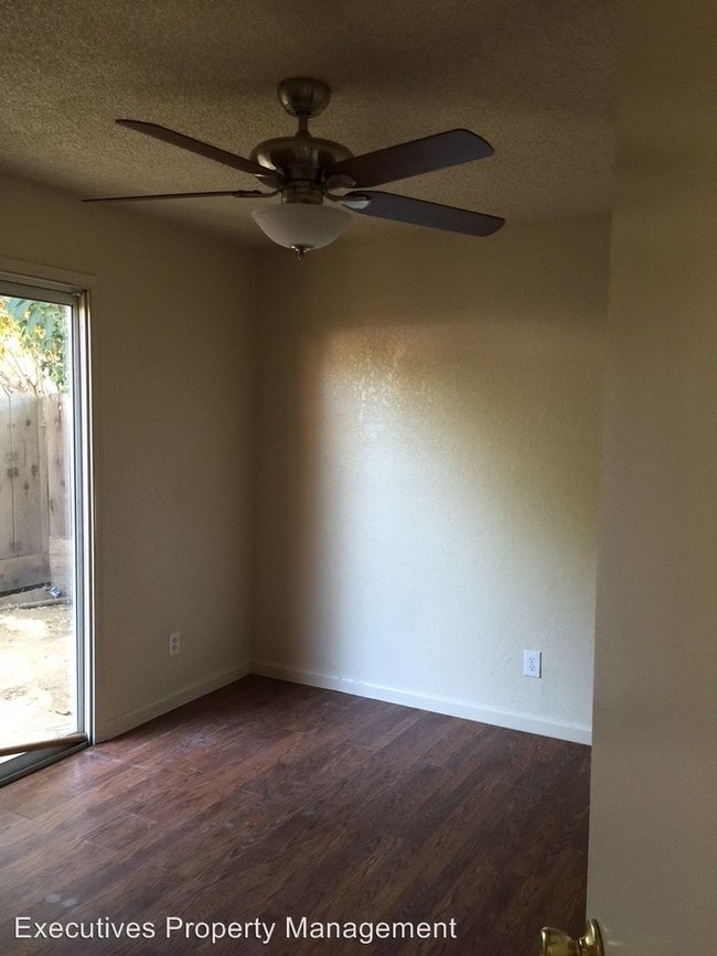 Building Photo - 1 br, 1 bath House - 6904 Hall Blvd