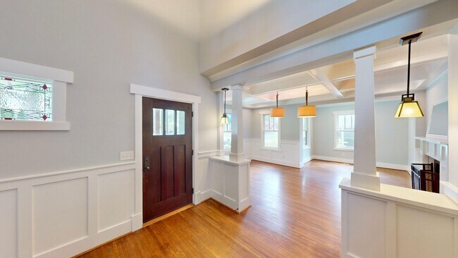 Foto del edificio - 2320 Chesterfield Avenue