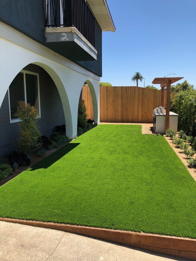 Foto del edificio - 1552 Hi Point St