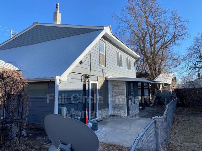 Building Photo - 326 N 34th St