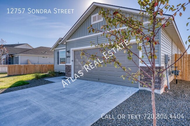 Building Photo - Beautiful one level home in Caldwell!! 4 w...