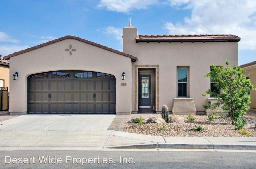 Primary Photo - 2 br, 2 bath House - 741 E. LA PALTA STR.