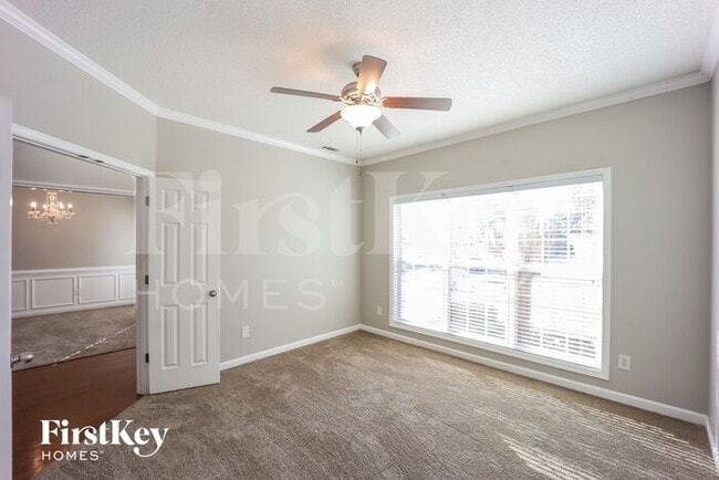 Building Photo - 333 Westhill Dr