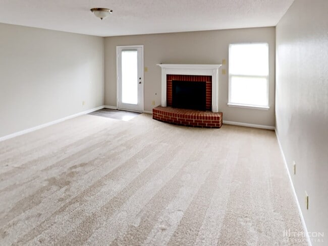 Building Photo - 5622 N Peppereel Way