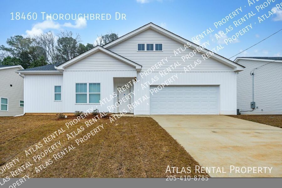 Foto principal - 18460 Thoroughbred Dr