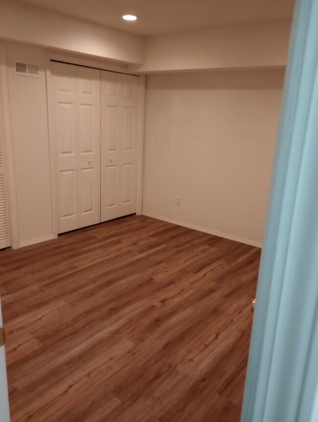 Foto del edificio - 9695 Canterbury Ln
